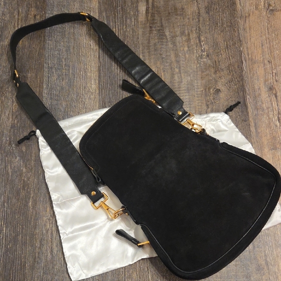 Tom Ford Suede Jennifer Expandable Black Gold Leather Crossbody Bag - Picture 14 of 17